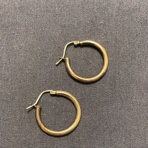 Elegant 925 Sterling Silver Hoop Earrings with Floating Filigree Hearts